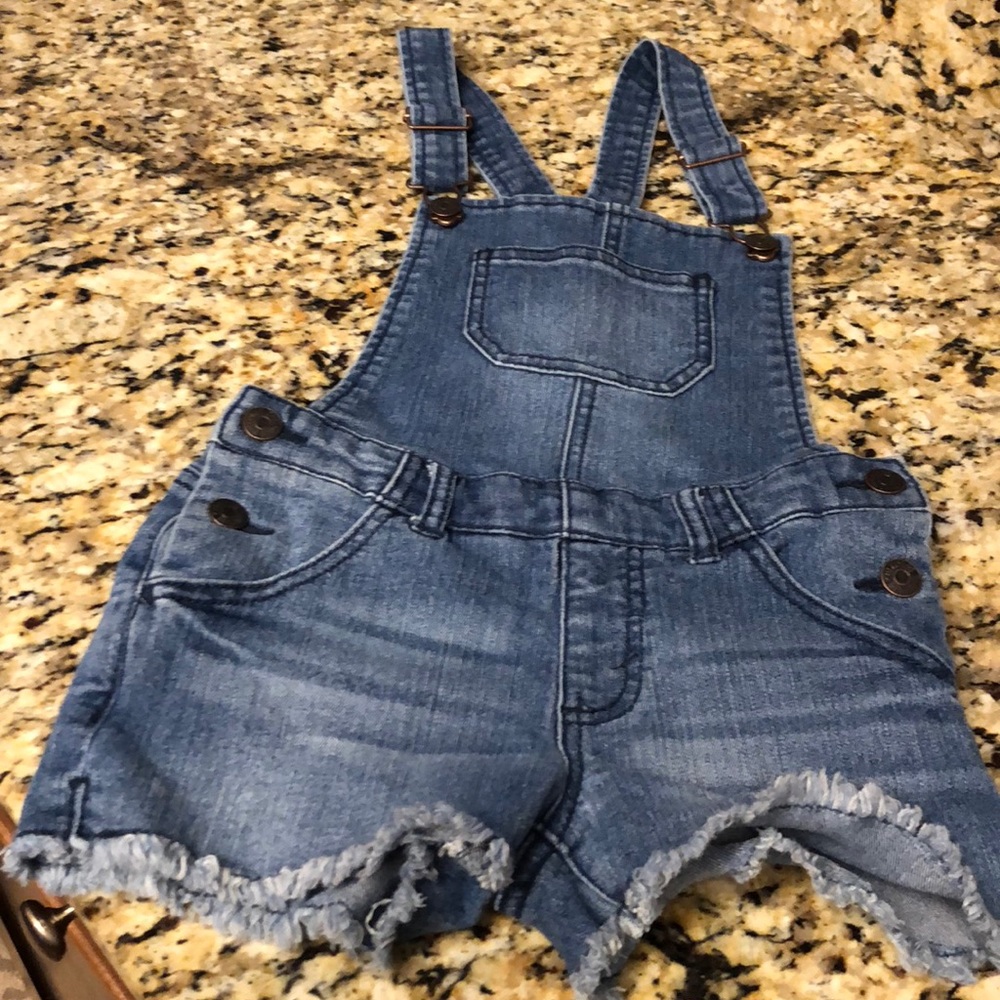 Girls short overalls. Size small or 6/6x